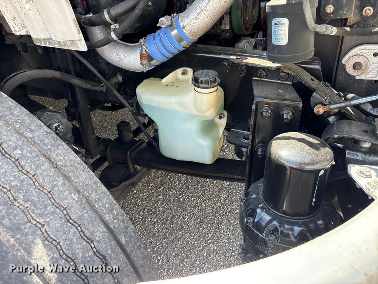 image for item EC4377 2014 Freightliner Business Class M2 refrigerated truck