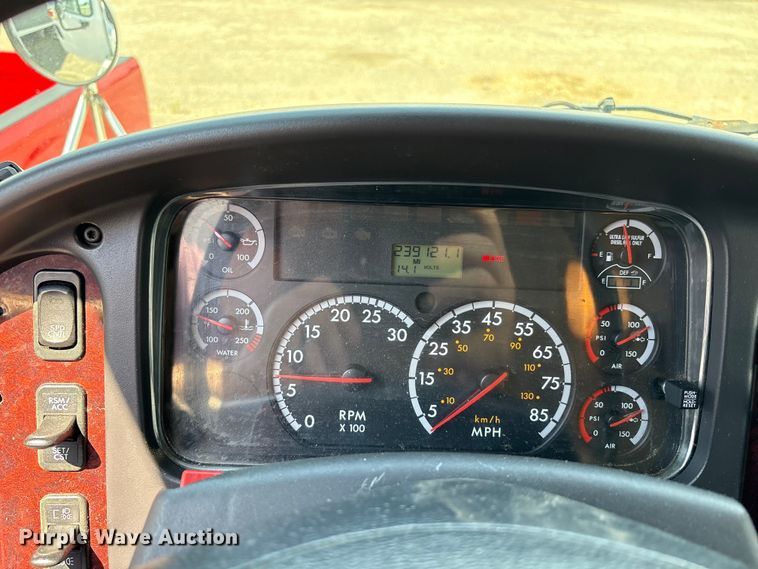 image for item EC4377 2014 Freightliner Business Class M2 refrigerated truck