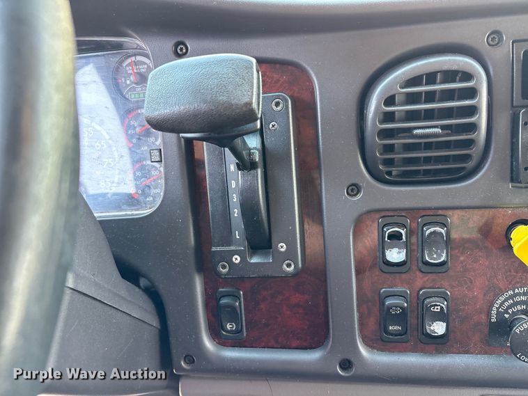 image for item EC4377 2014 Freightliner Business Class M2 refrigerated truck