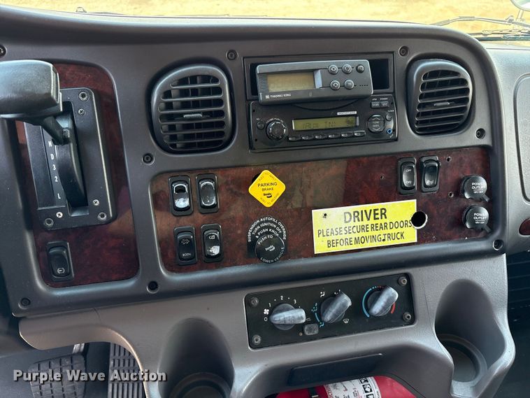 image for item EC4377 2014 Freightliner Business Class M2 refrigerated truck