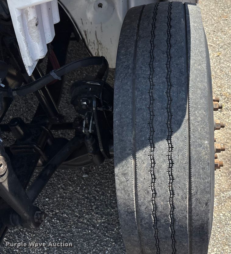 image for item EC4377 2014 Freightliner Business Class M2 refrigerated truck