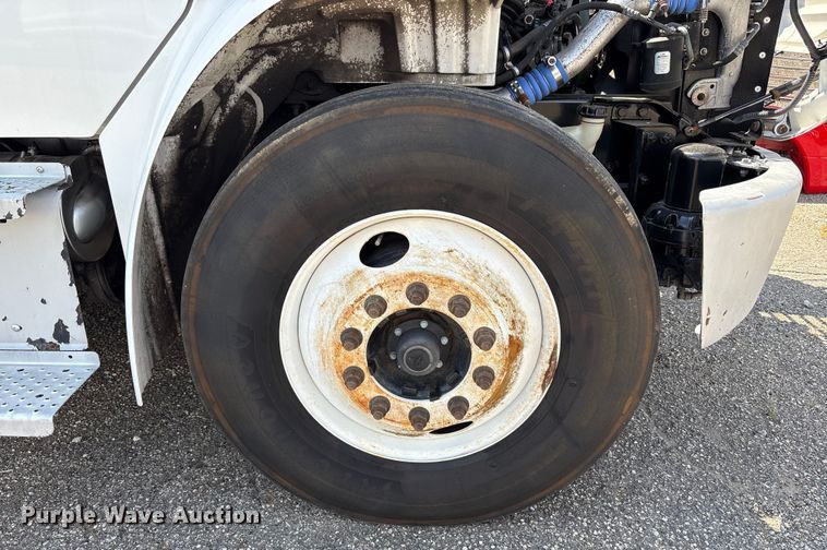 image for item EC4377 2014 Freightliner Business Class M2 refrigerated truck