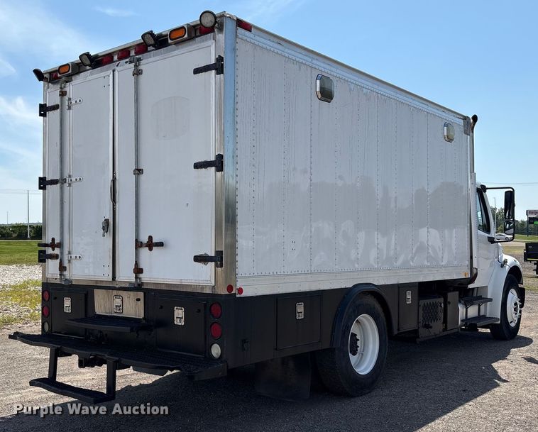 image for item EC4378 2005 Freightliner Business Class M2 fuel / lube truck