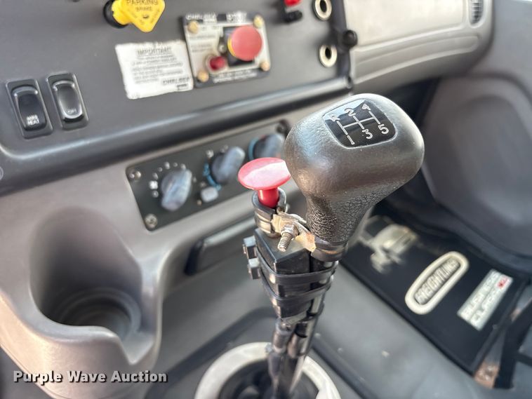 image for item EC4378 2005 Freightliner Business Class M2 fuel / lube truck