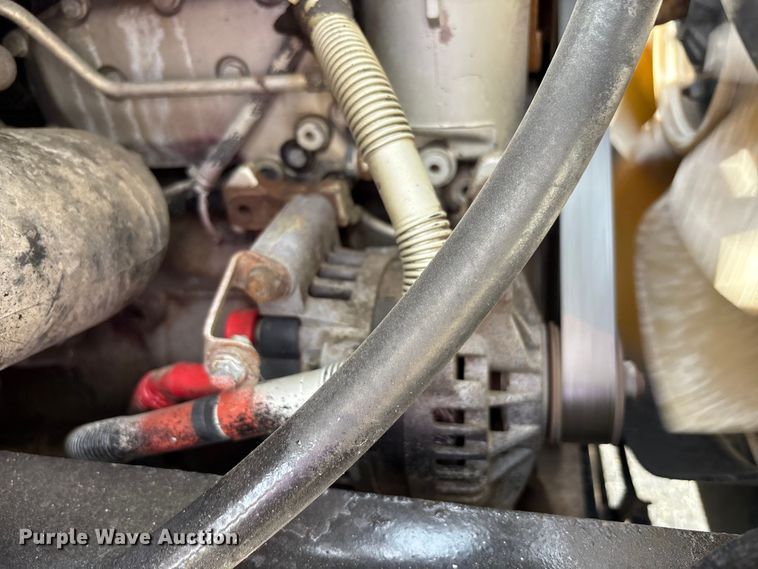 image for item EC4378 2005 Freightliner Business Class M2 fuel / lube truck