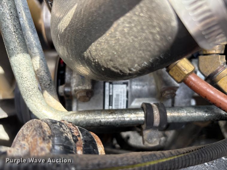 image for item EC4378 2005 Freightliner Business Class M2 fuel / lube truck