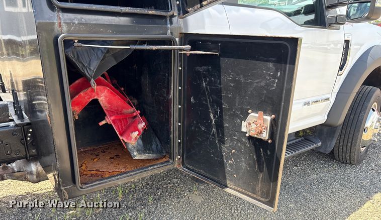 image for item EC4379 2019 Ford F550 dump truck