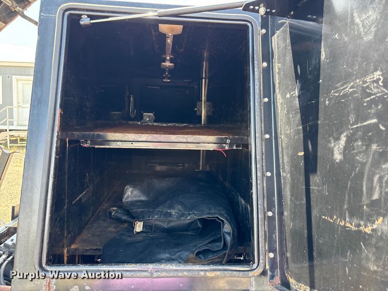 image for item EC4379 2019 Ford F550 dump truck