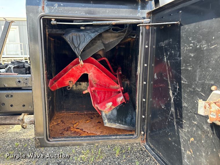 image for item EC4379 2019 Ford F550 dump truck