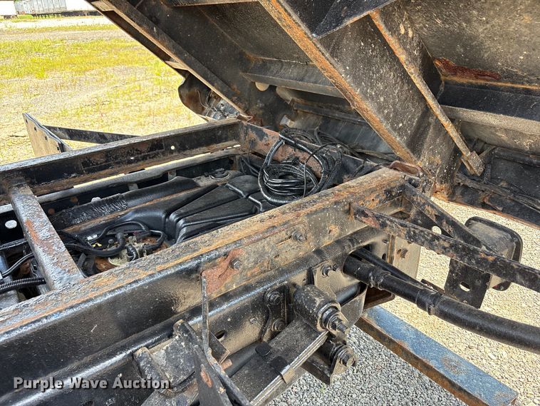 image for item EC4379 2019 Ford F550 dump truck