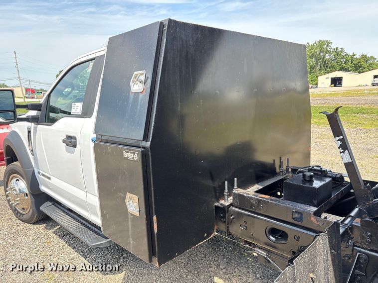 image for item EC4379 2019 Ford F550 dump truck