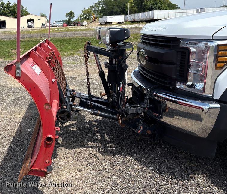 image for item EC4379 2019 Ford F550 dump truck