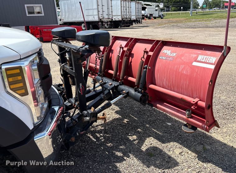 image for item EC4379 2019 Ford F550 dump truck