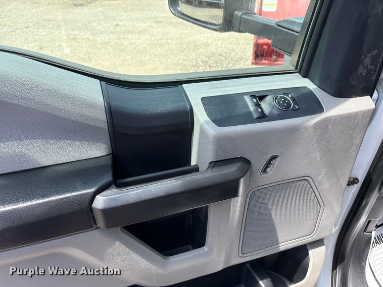 image for item EC4379 2019 Ford F550 dump truck