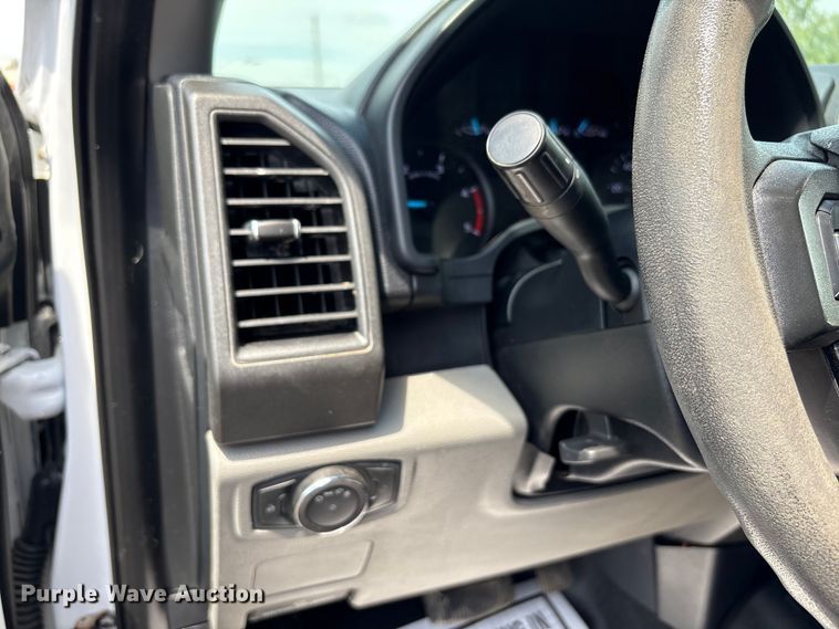 image for item EC4379 2019 Ford F550 dump truck