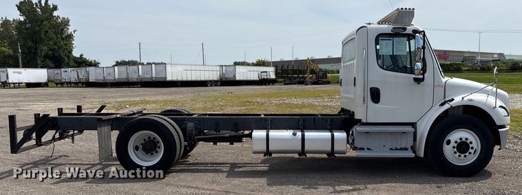 CAMIóN CHASIS 2015 FREIGHTLINER BUSINESSCLASSM2