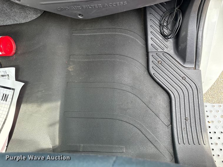 image for item EC4380 2015 Freightliner Business Class M2 truck cab and chassis