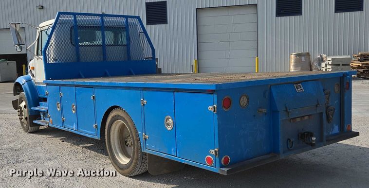 image for item ED2176 1998 International 4700 flatbed truck