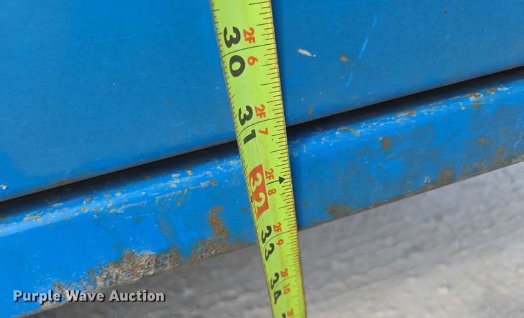 image for item ED2176 1998 International 4700 flatbed truck