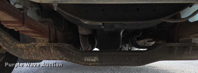 image for item ED2176 1998 International 4700 flatbed truck