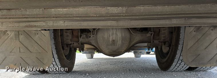 image for item ED2176 1998 International 4700 flatbed truck