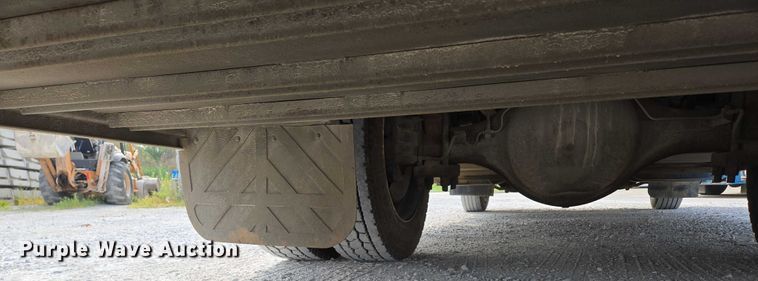 image for item ED2176 1998 International 4700 flatbed truck