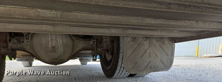 image for item ED2176 1998 International 4700 flatbed truck