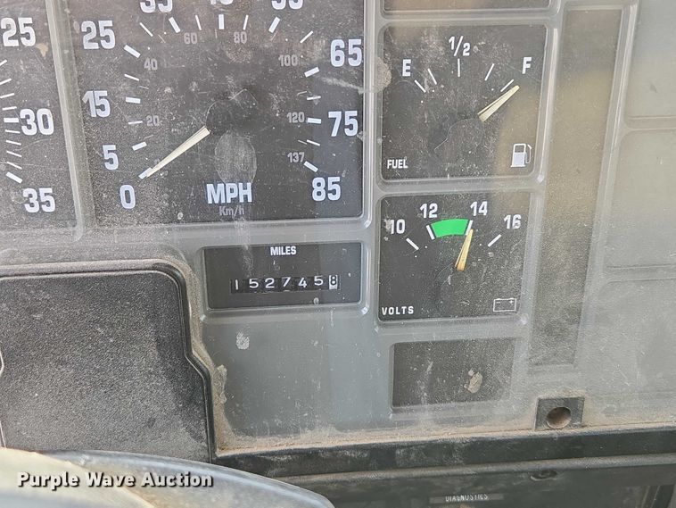 image for item ED2176 1998 International 4700 flatbed truck