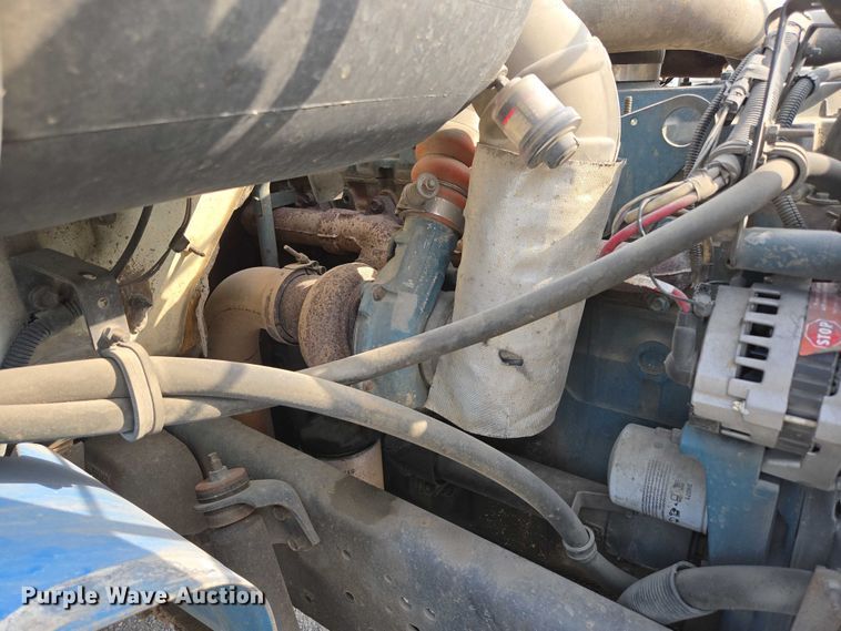 image for item ED2176 1998 International 4700 flatbed truck