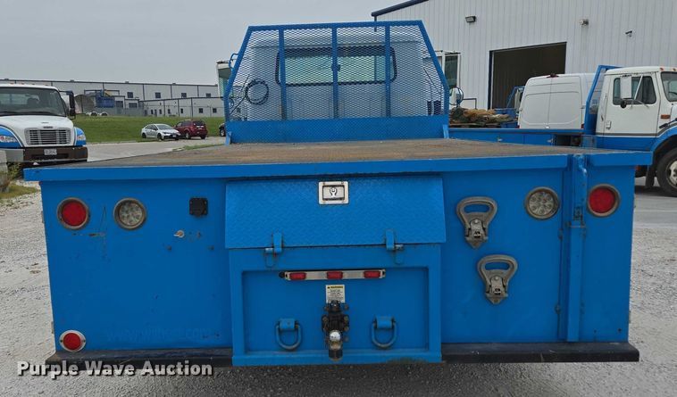 image for item ED2177 2000 International 4700 flatbed truck