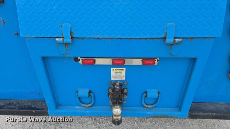 image for item ED2177 2000 International 4700 flatbed truck