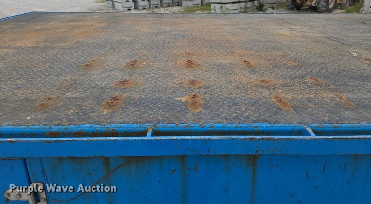 image for item ED2177 2000 International 4700 flatbed truck