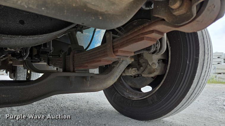 image for item ED2177 2000 International 4700 flatbed truck