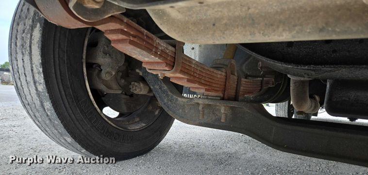 image for item ED2177 2000 International 4700 flatbed truck