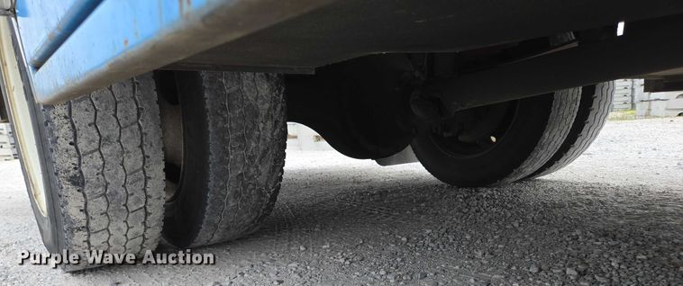 image for item ED2177 2000 International 4700 flatbed truck