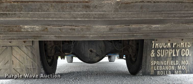 image for item ED2177 2000 International 4700 flatbed truck