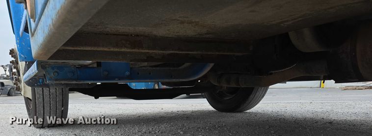 image for item ED2177 2000 International 4700 flatbed truck