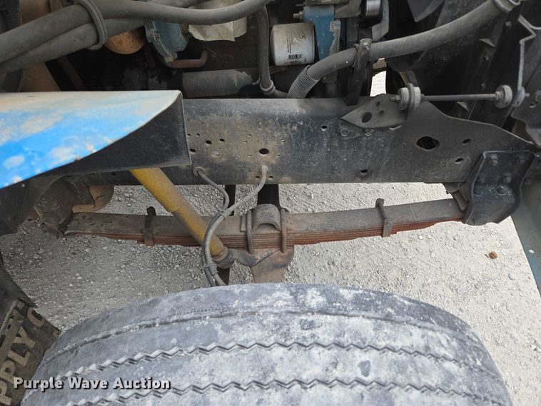 image for item ED2177 2000 International 4700 flatbed truck