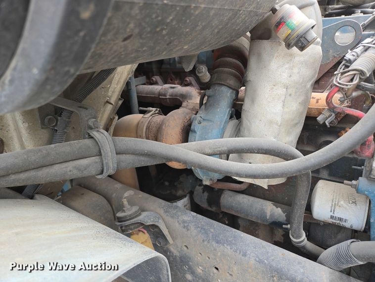 image for item ED2177 2000 International 4700 flatbed truck