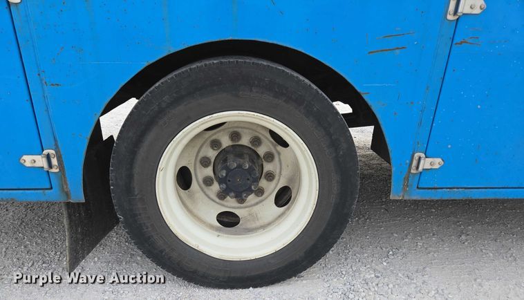 image for item ED2177 2000 International 4700 flatbed truck