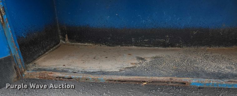 image for item ED2178 2000 International 4700 flatbed truck