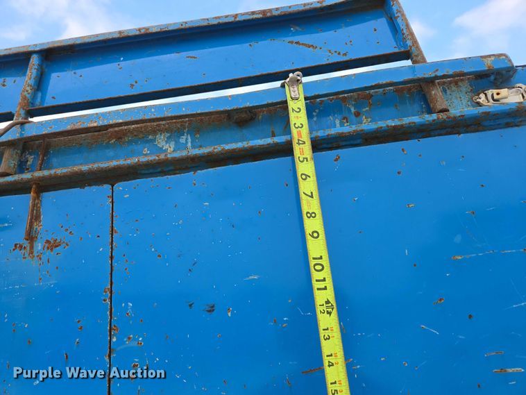 image for item ED2178 2000 International 4700 flatbed truck