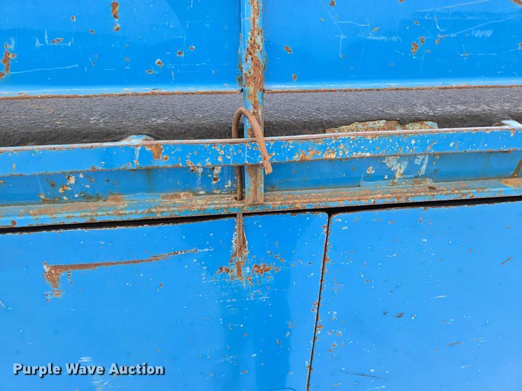 image for item ED2178 2000 International 4700 flatbed truck