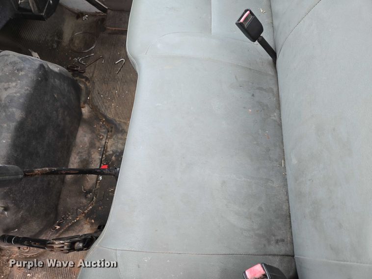 image for item ED2178 2000 International 4700 flatbed truck