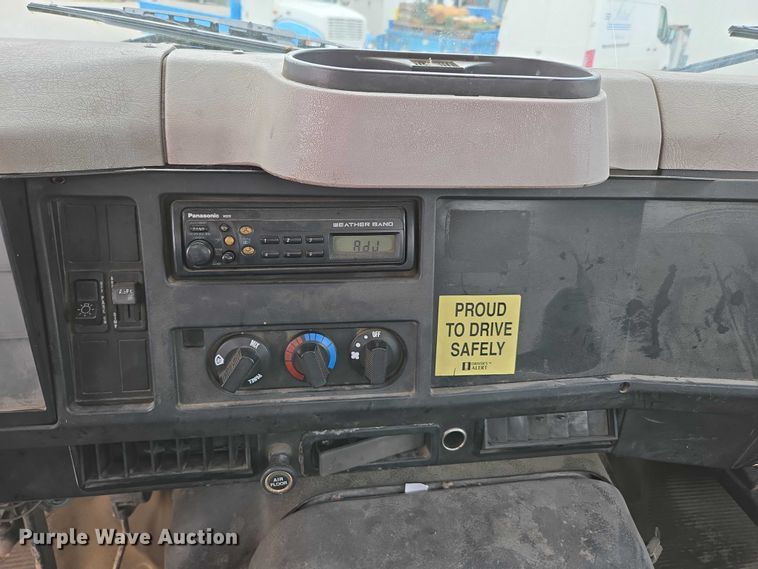 image for item ED2178 2000 International 4700 flatbed truck