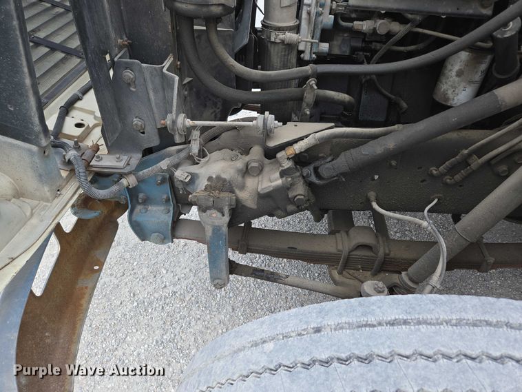 image for item ED2178 2000 International 4700 flatbed truck