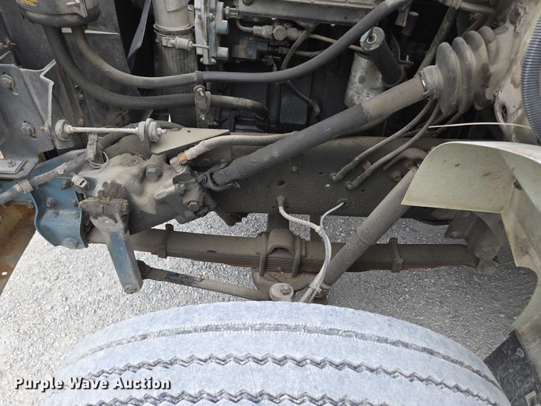 image for item ED2178 2000 International 4700 flatbed truck