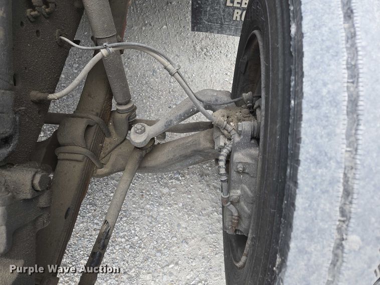 image for item ED2178 2000 International 4700 flatbed truck