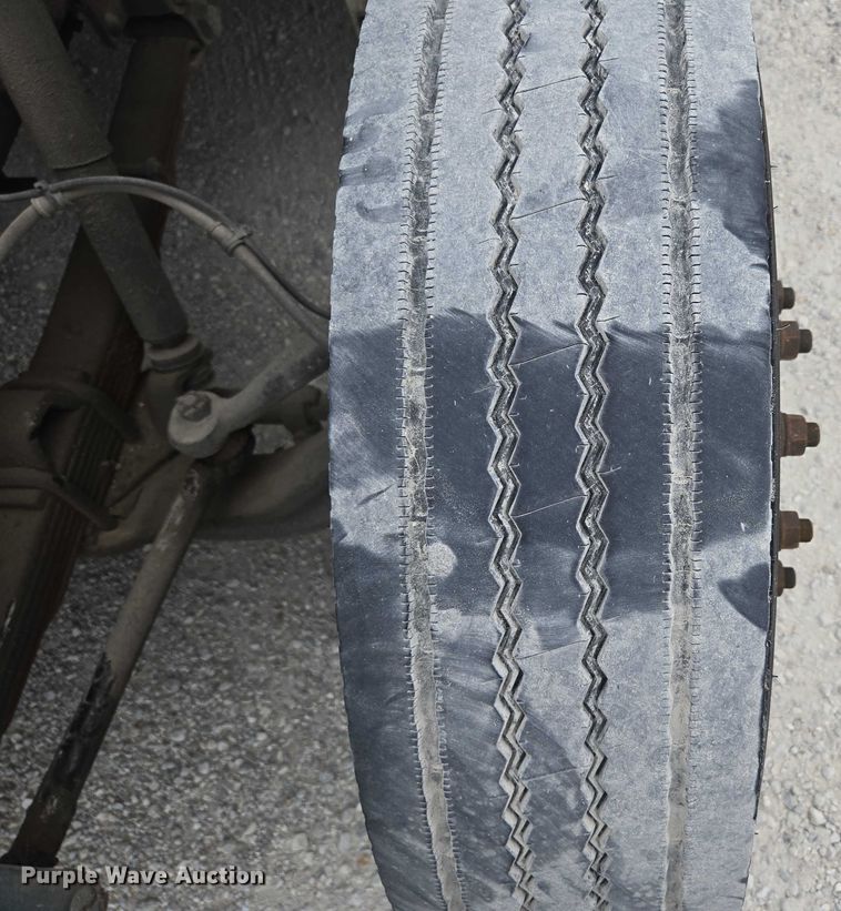 image for item ED2178 2000 International 4700 flatbed truck