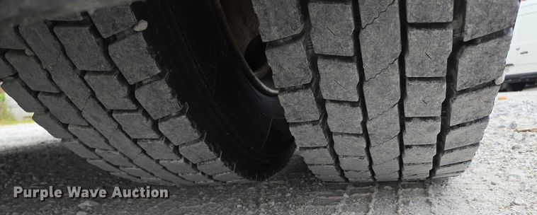 image for item ED2178 2000 International 4700 flatbed truck